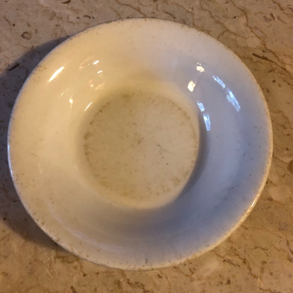 9892 Antique Stained White Royal China, Inc. Ironstone Serving Bowl Crazing 10”
